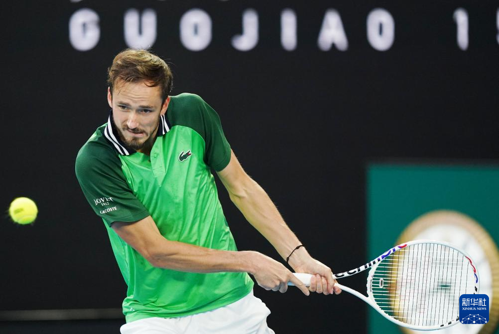 展为日本足 展为日本足