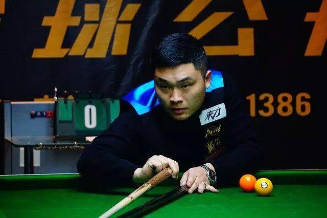 个人表现两 个人表现两